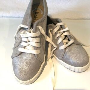 Keds Sneakers Grey Silver Slightly Sparkly Lace Up (7)